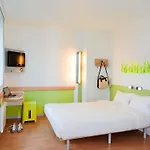 Ibis Budget Hotel 2*